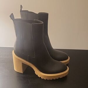 Dolce Vita Black Heeled Boots with Tan Sole